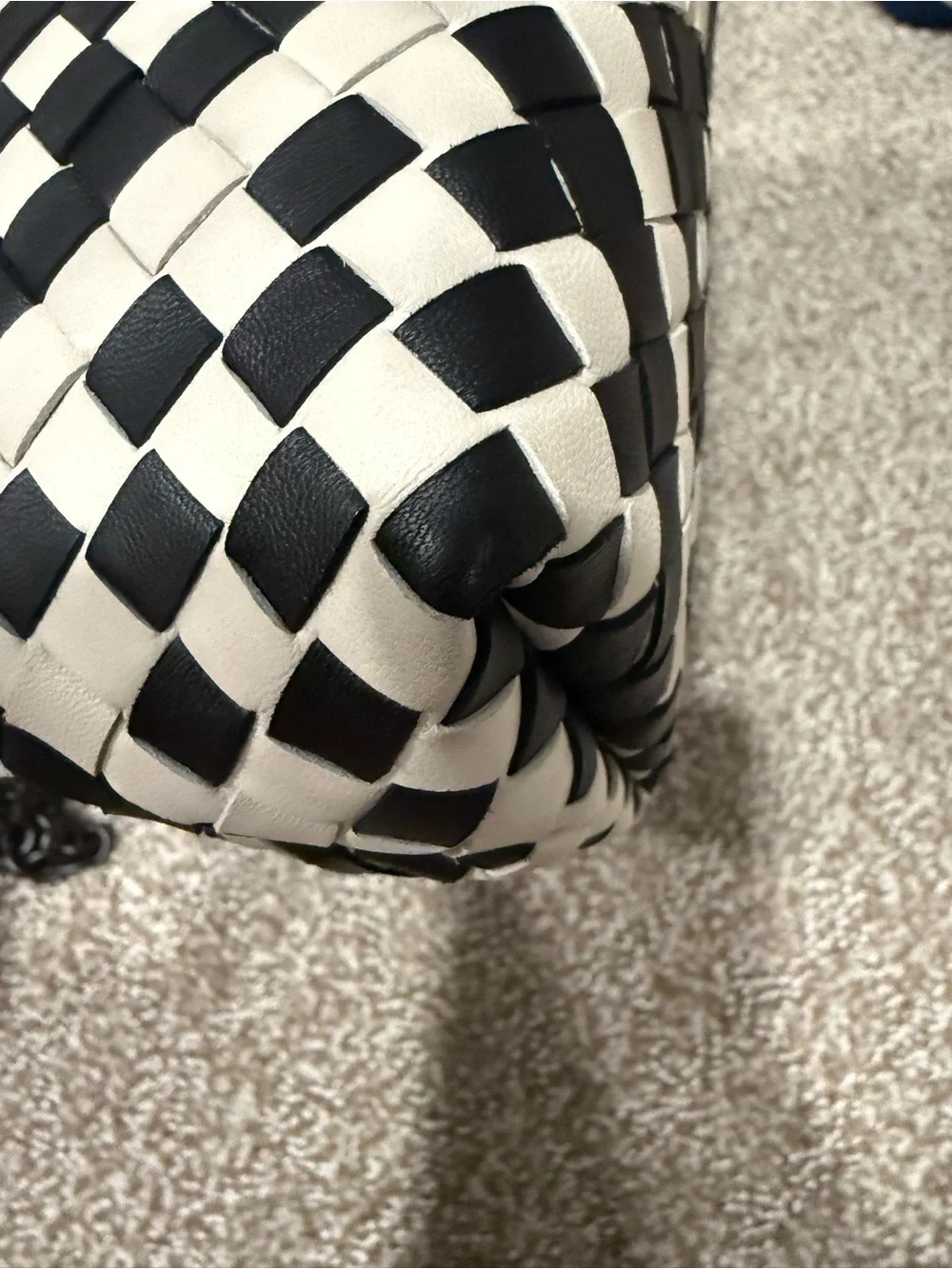 Bottega Veneta like new